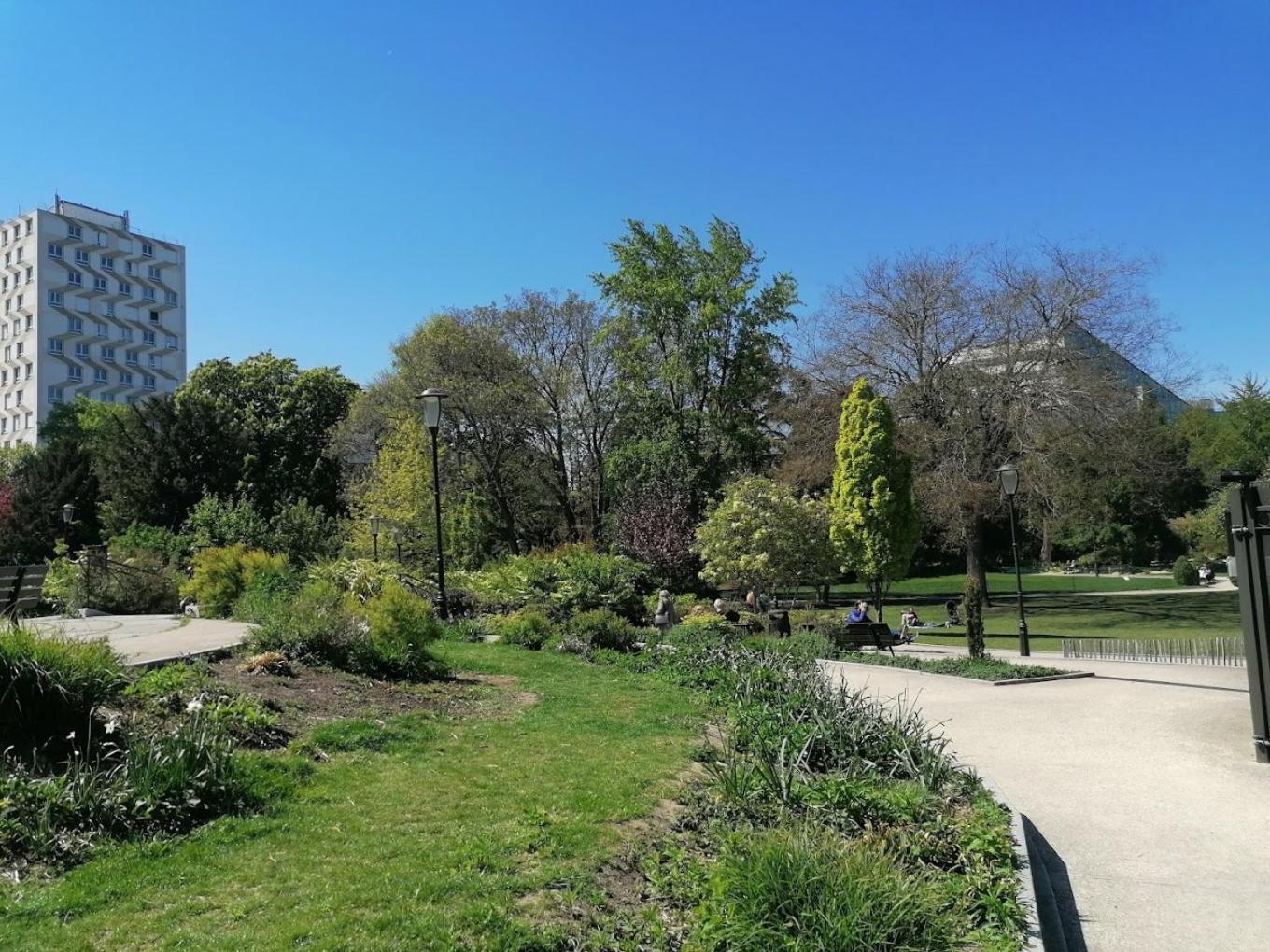 Appartamento Le Nid Douillet En Plein Centre Levallois-Perret Esterno foto