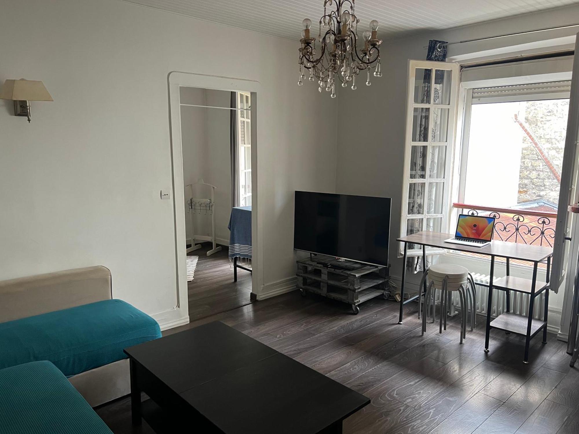Appartamento Le Nid Douillet En Plein Centre Levallois-Perret Esterno foto